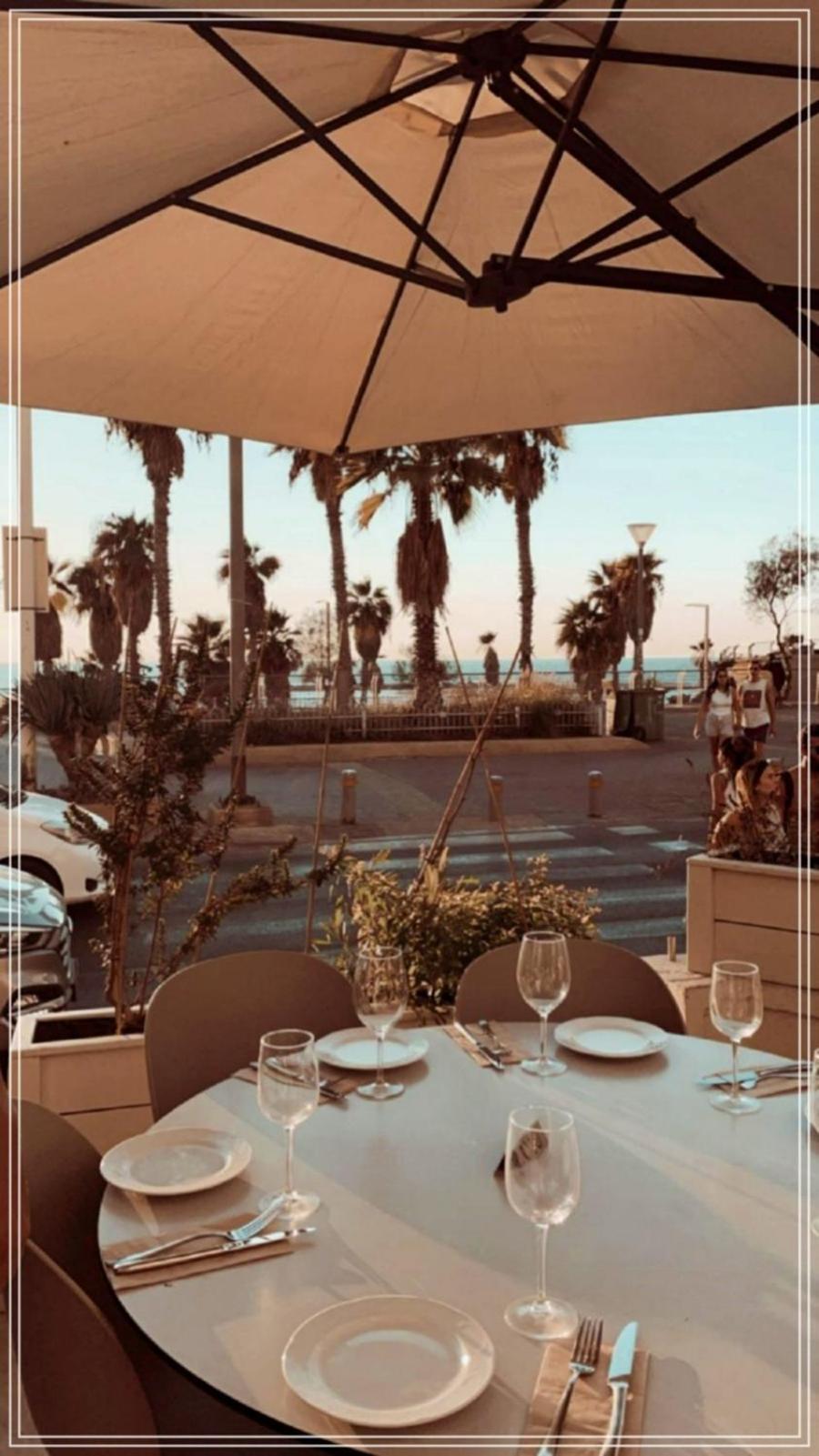 Bugrashov Beach 88 Hotel And Spa 特拉维夫 外观 照片
